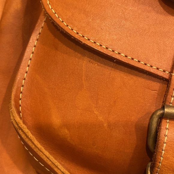 Grafea camel color leather backpack - Picture 8 of 12